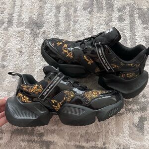 Versace Jeans Couture Sneakers - Size 35
